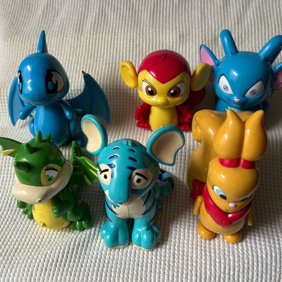 Neopets lot Monkey MYNCI Dragon SHOYRU & SCORCHIO Tiger KOUGRA Squirrel USUL